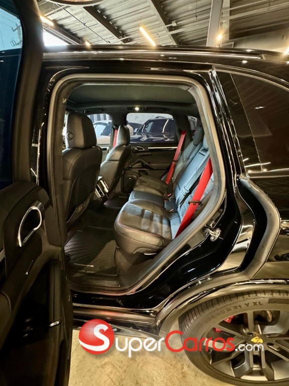 2016 Porsche Cayenne GTS — foto 9 / 9