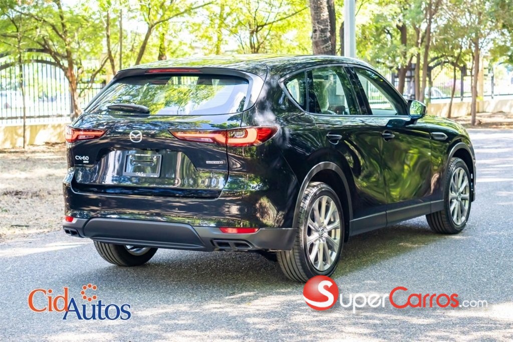 2027 Mazda CX-60 GT — foto 4 / 12