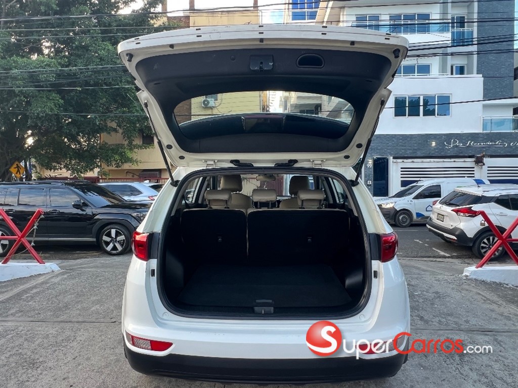 2019 Kia Sportage LX — foto 7 / 12