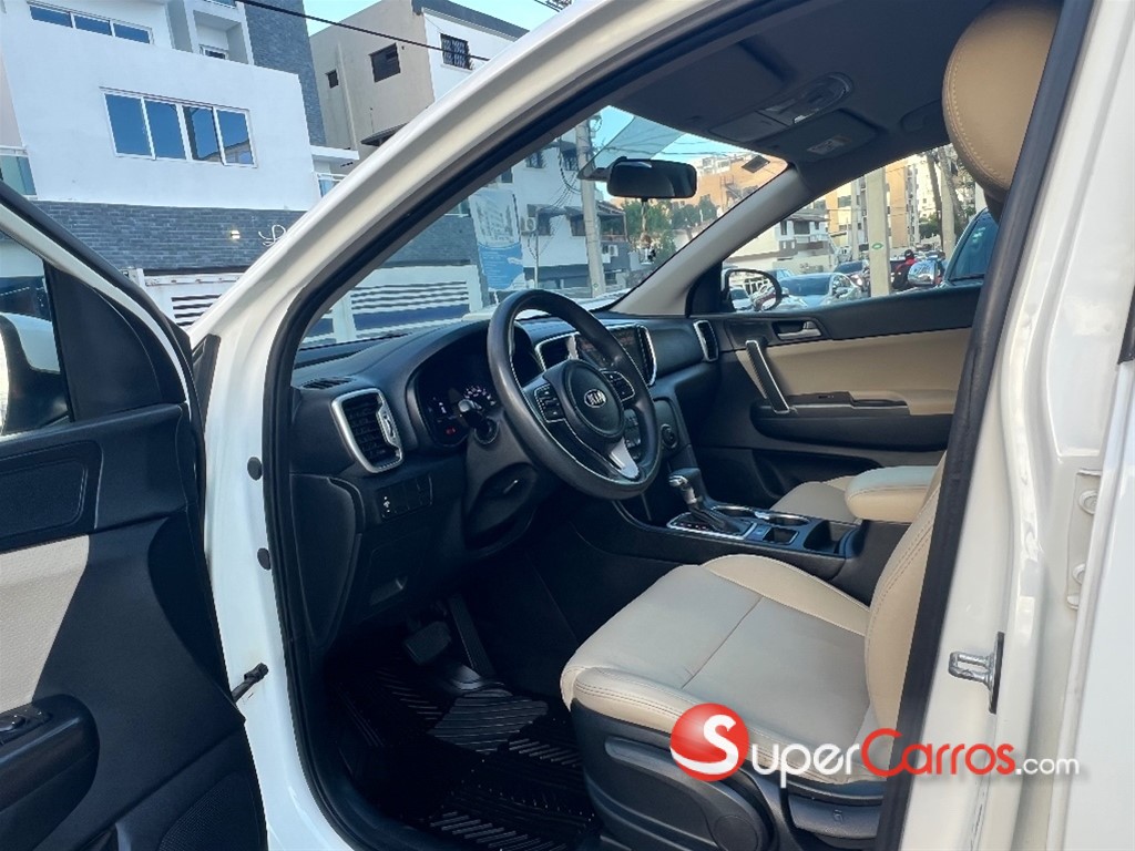 2019 Kia Sportage LX — foto 8 / 12