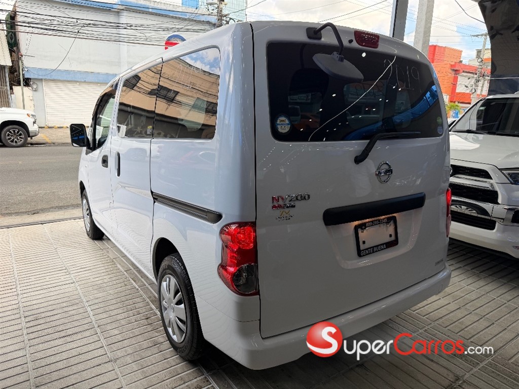 2019 Nissan NV 200 — foto 8 / 9