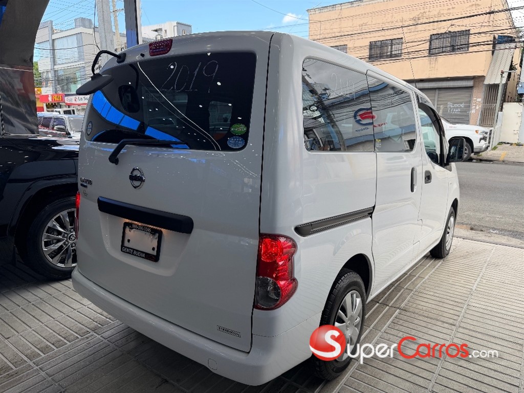 2019 Nissan NV 200 — foto 9 / 9