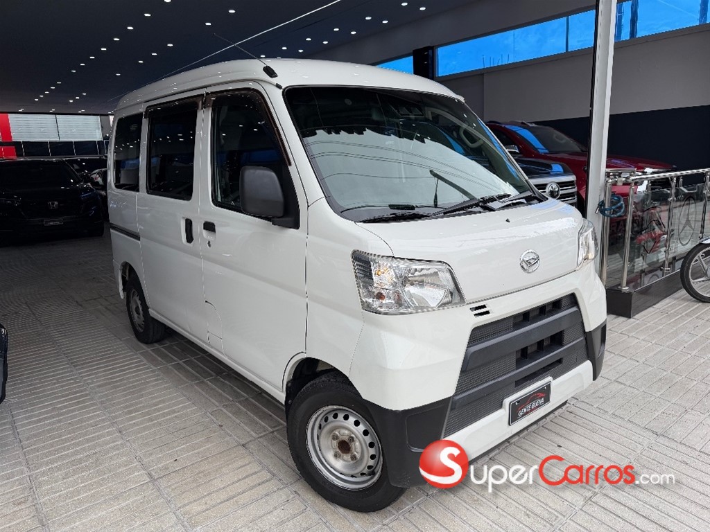 2019 Daihatsu Hijet — foto 2 / 7
