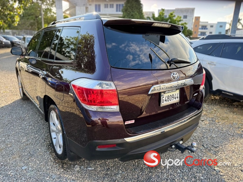 2013 Toyota Highlander SE — foto 4 / 11