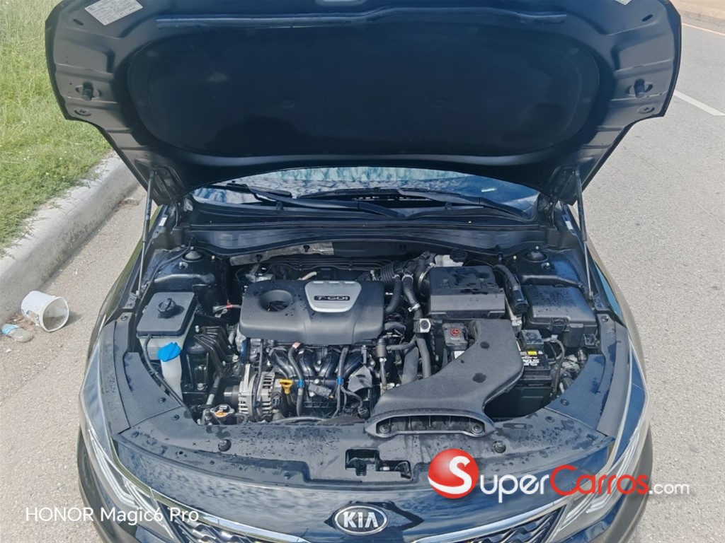 2020 Kia Optima EX — foto 9 / 11