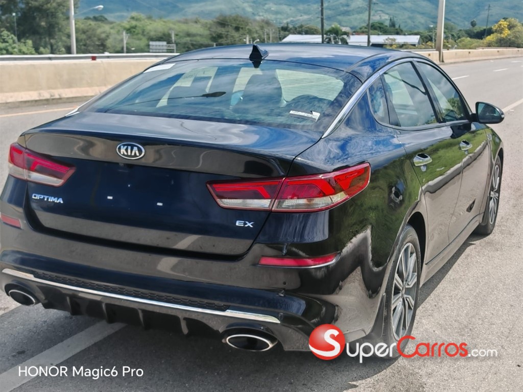 2020 Kia Optima EX — foto 10 / 11