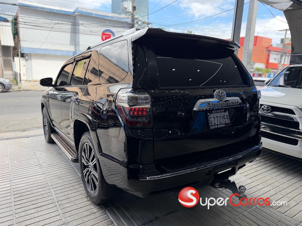 2012 Toyota 4 Runner Limited — foto 8 / 8