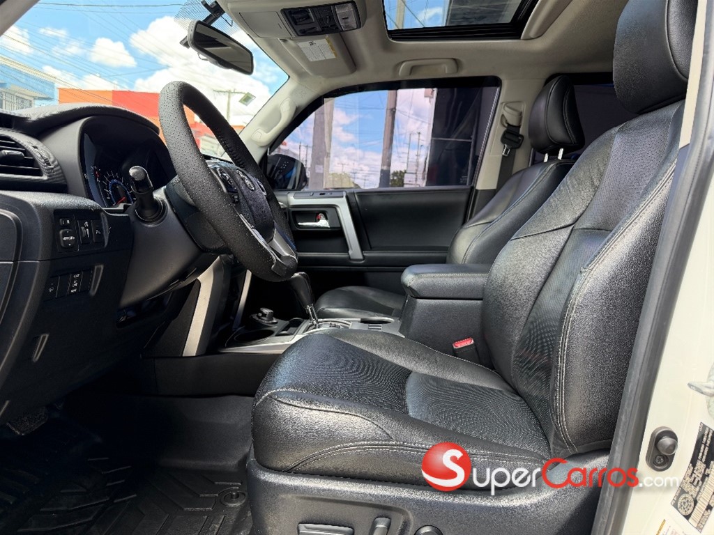 2015 Toyota 4 Runner Limited — foto 3 / 9