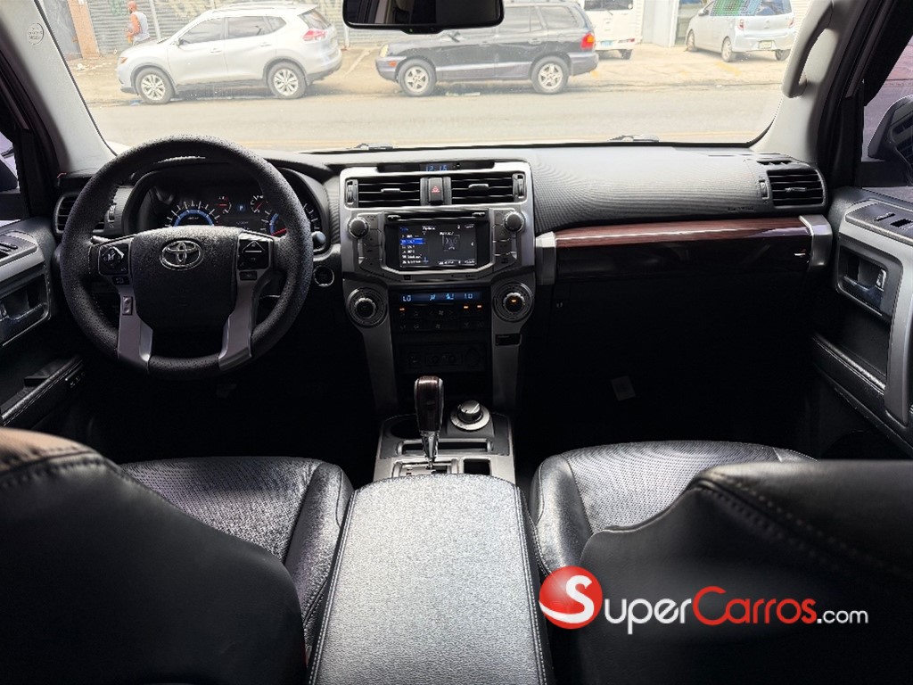 2015 Toyota 4 Runner Limited — foto 4 / 9