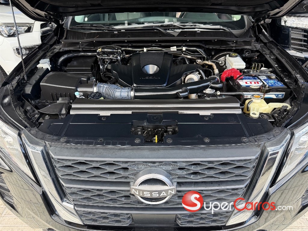 2024 Nissan Frontier LE — foto 8 / 10