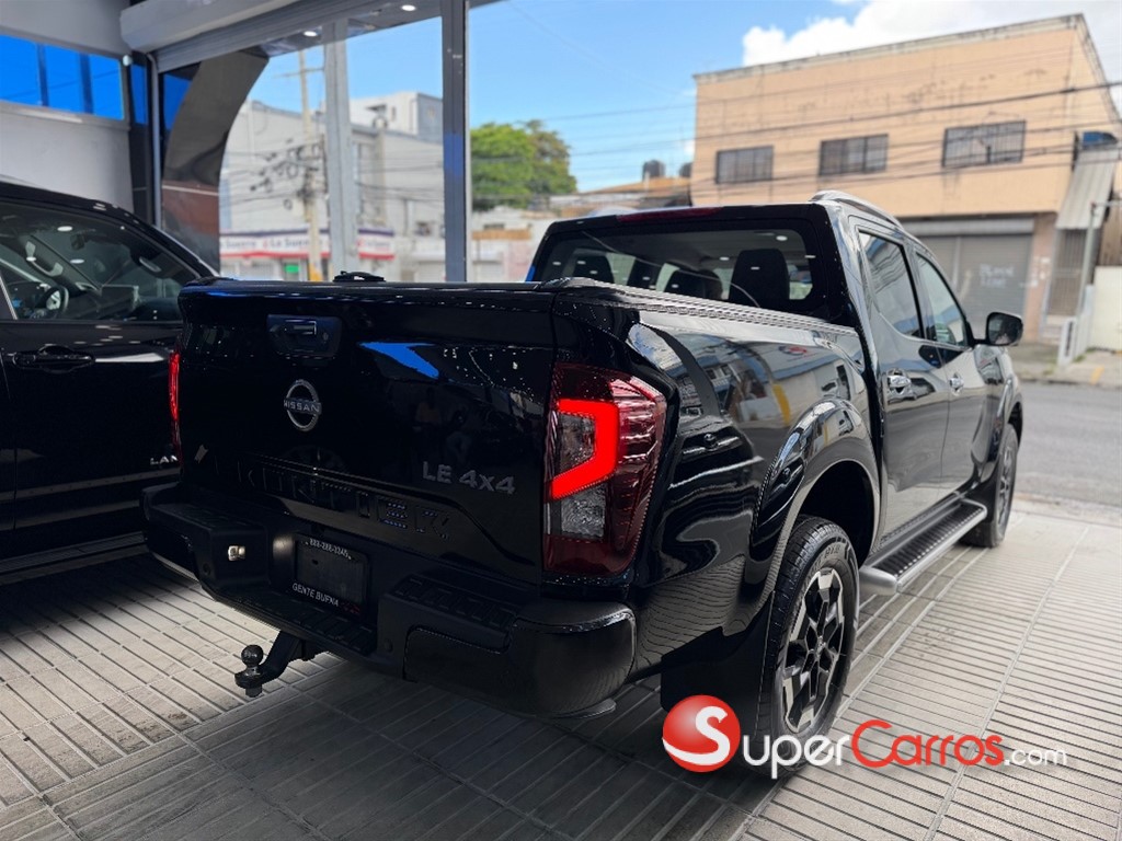 2024 Nissan Frontier LE — foto 10 / 10