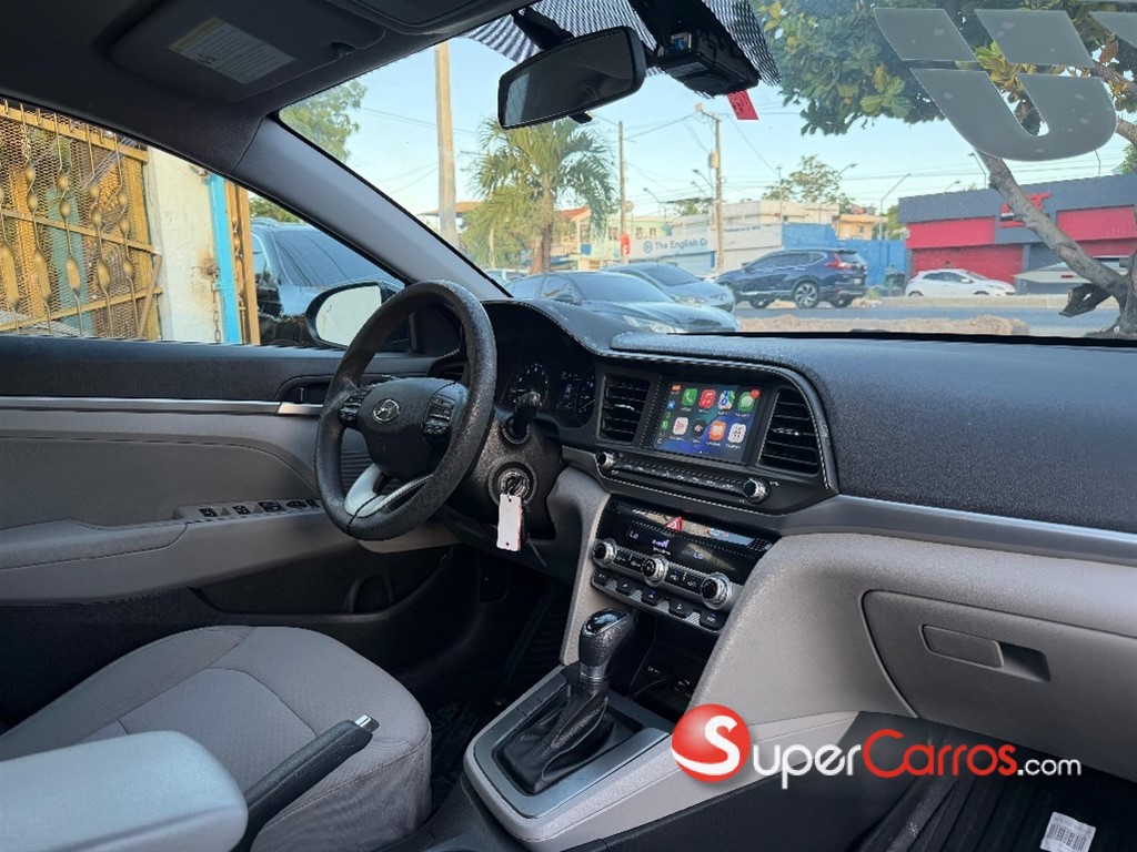 2020 Hyundai Elantra SEL — foto 4 / 9