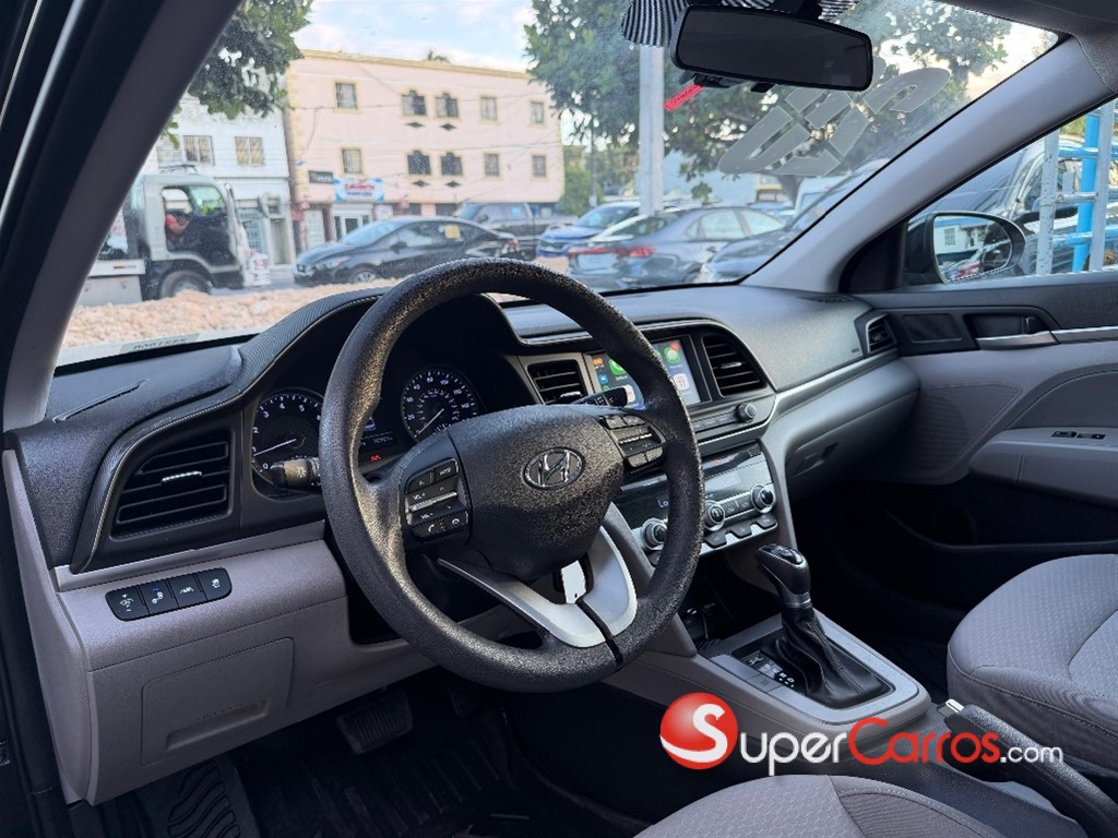 2020 Hyundai Elantra SEL — foto 6 / 9