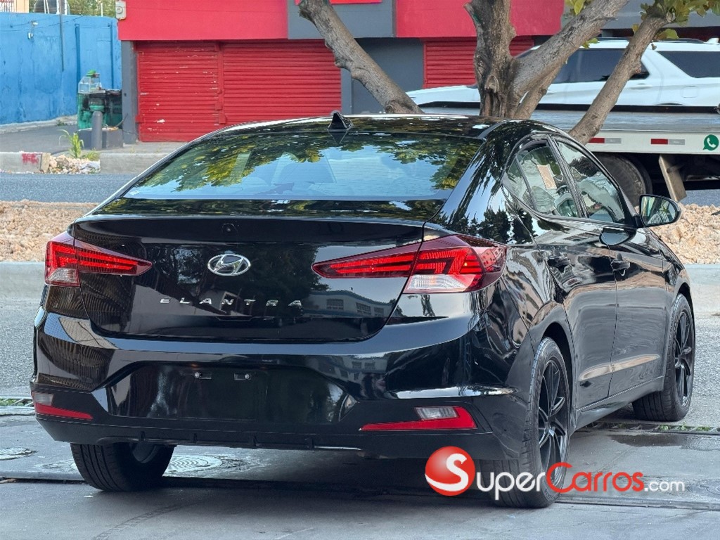 2020 Hyundai Elantra SEL — foto 9 / 9