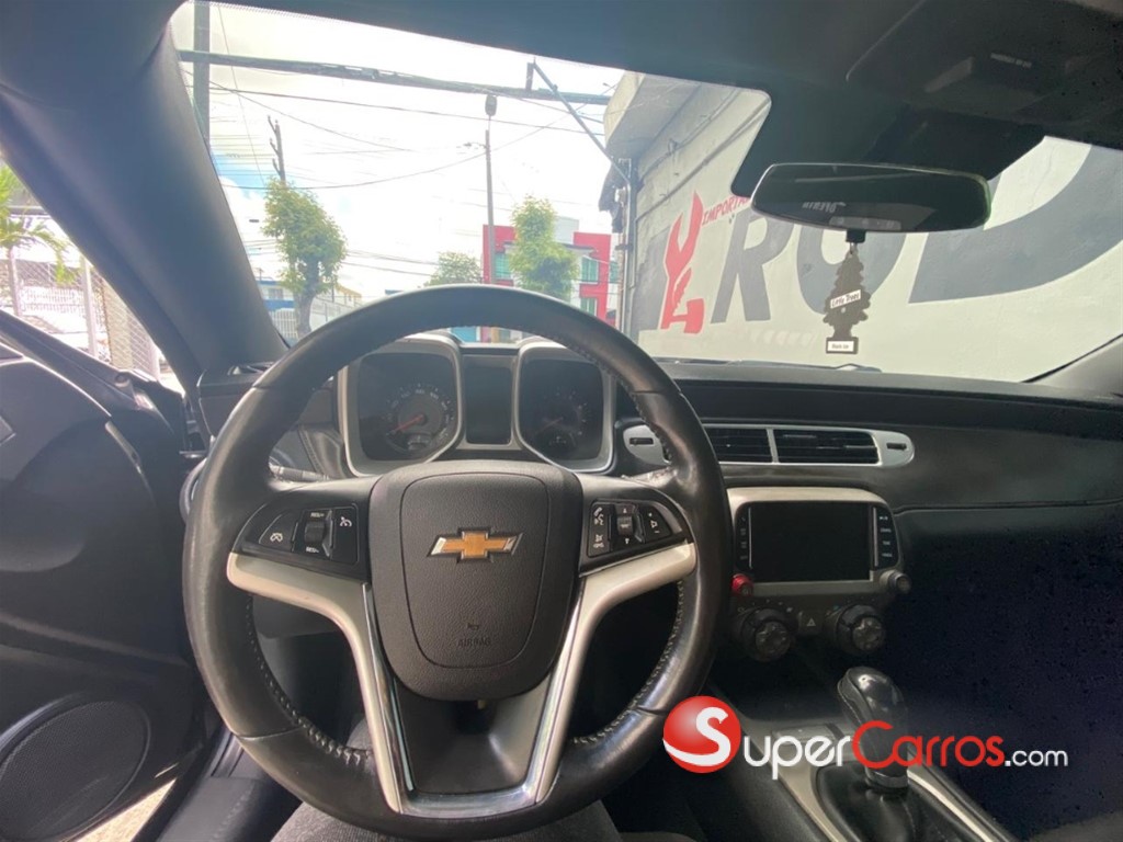 2015 Chevrolet Camaro LT — foto 8 / 12