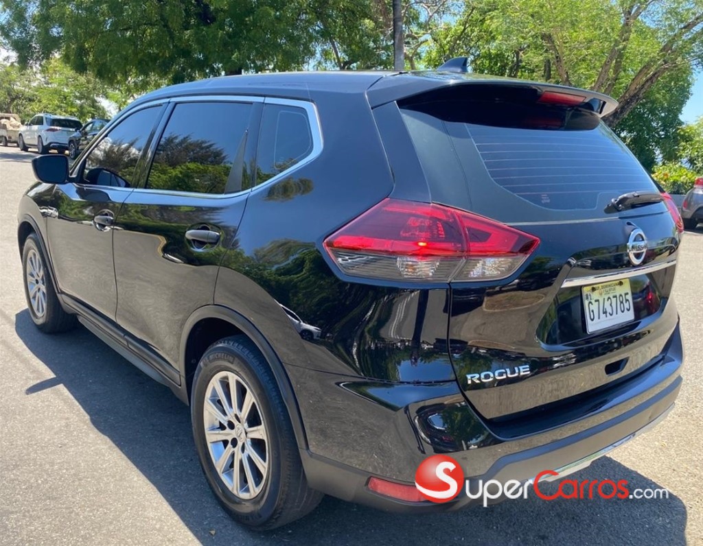 2020 Nissan Rogue SV — foto 4 / 12