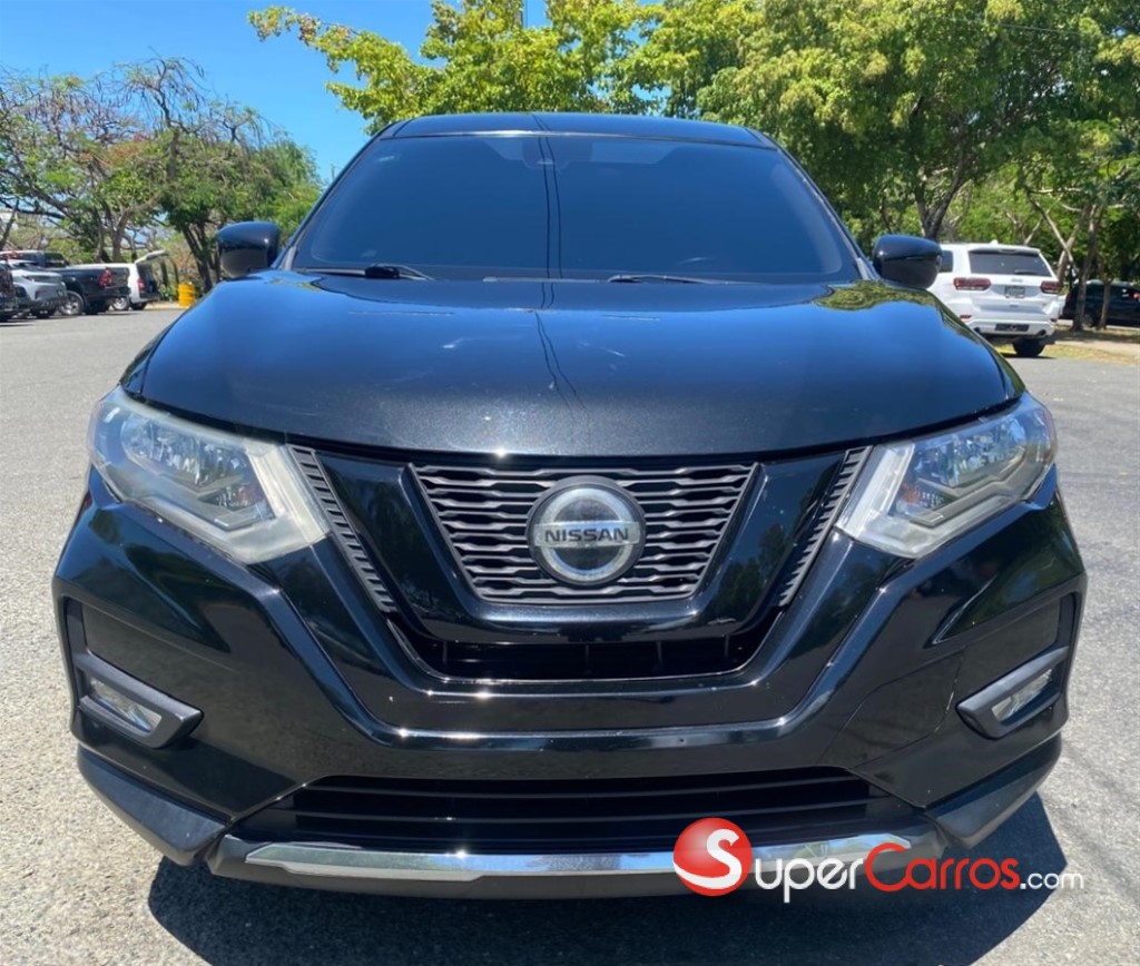 2020 Nissan Rogue SV — foto 5 / 12