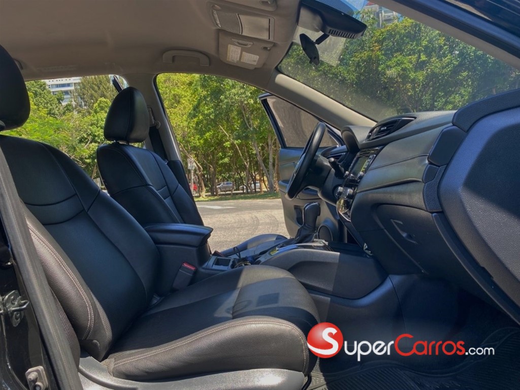 2020 Nissan Rogue SV — foto 11 / 12