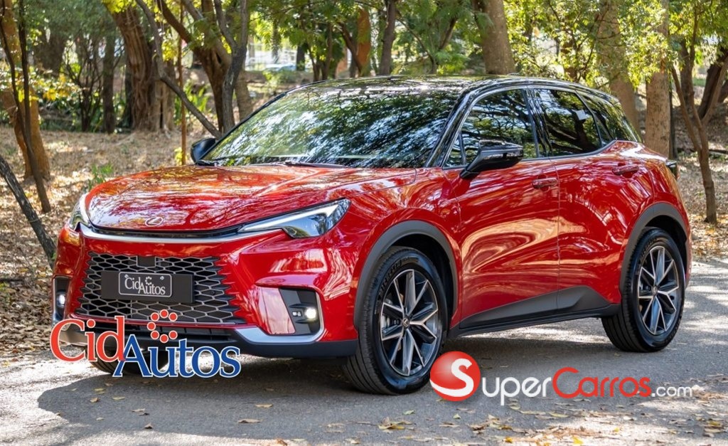 2026 Lexus LBX ActiveFull — foto 2 / 12