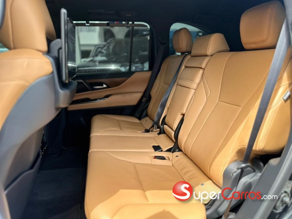2024 Lexus LX 600 Luxury — foto 7 / 12