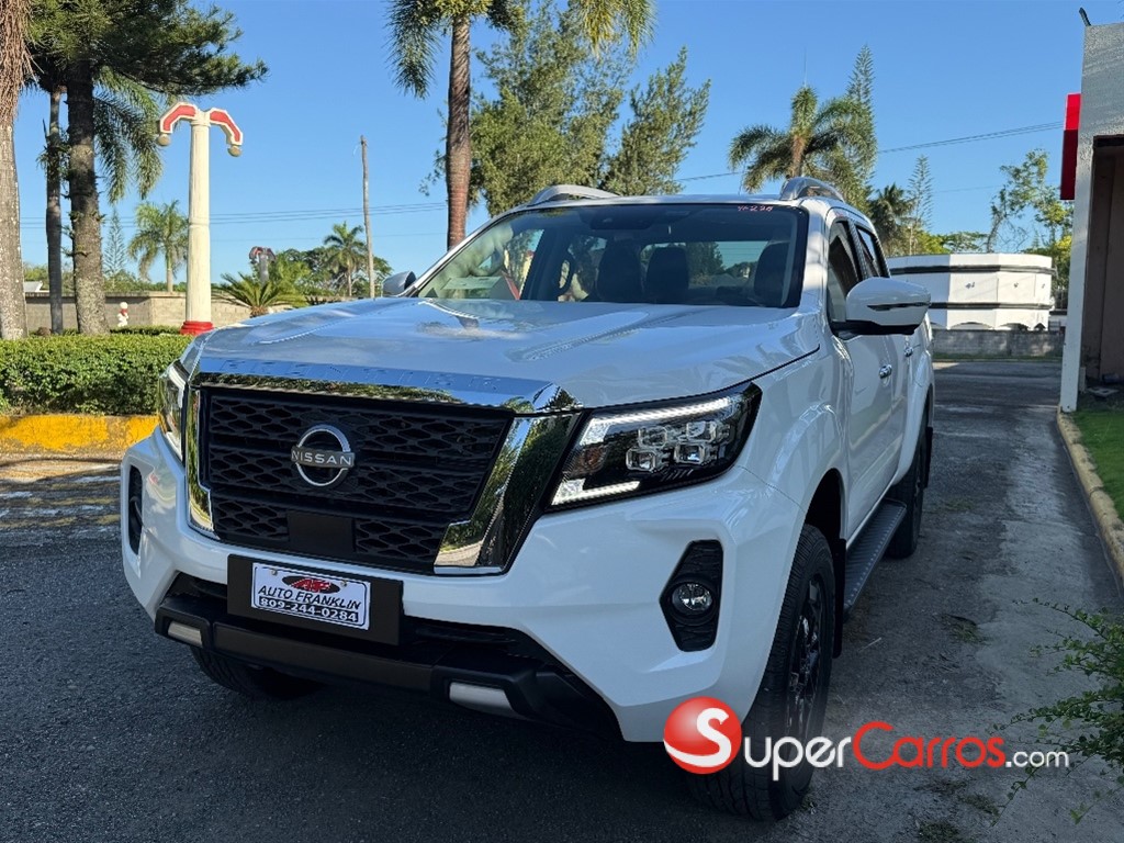 2026 Nissan Frontier LE — foto 3 / 8