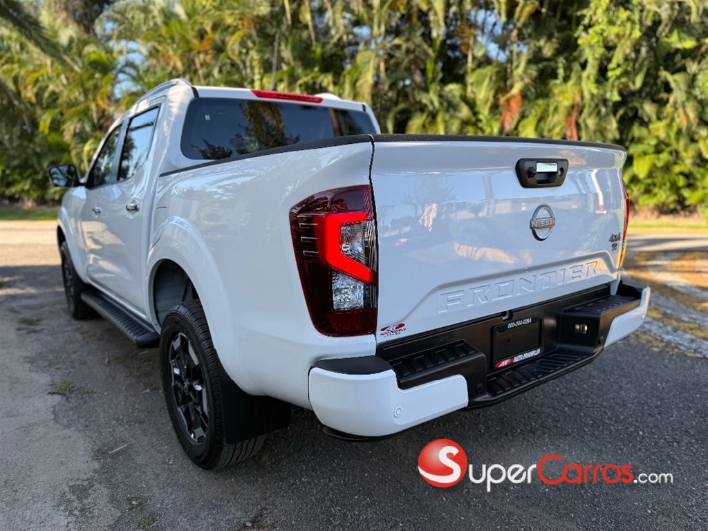 2026 Nissan Frontier LE — foto 5 / 8