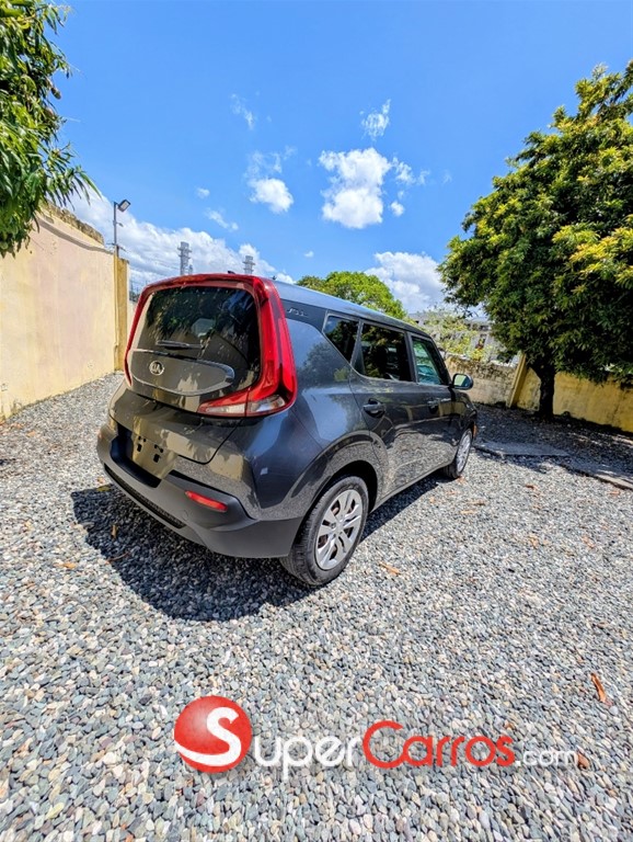 2020 Kia Soul LX — foto 8 / 12