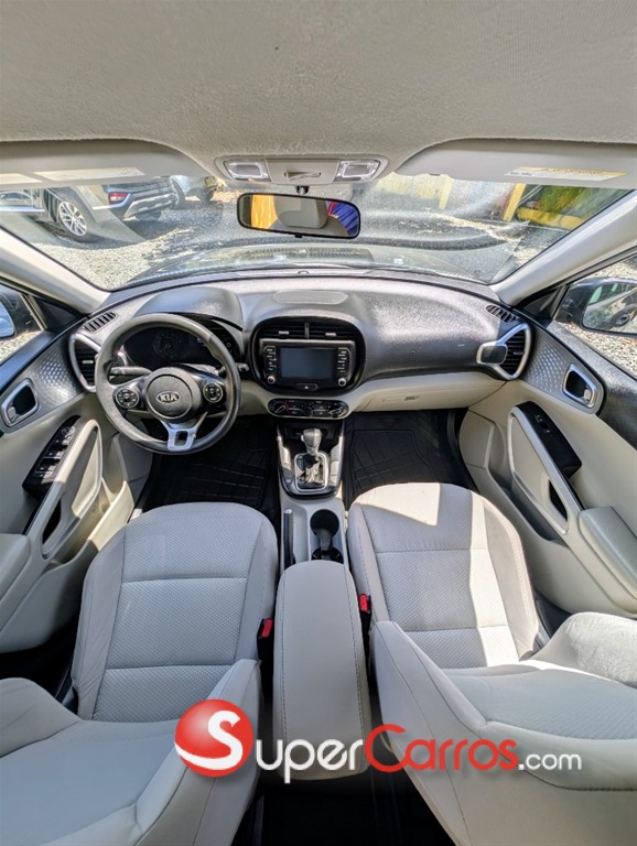 2020 Kia Soul LX — foto 9 / 12