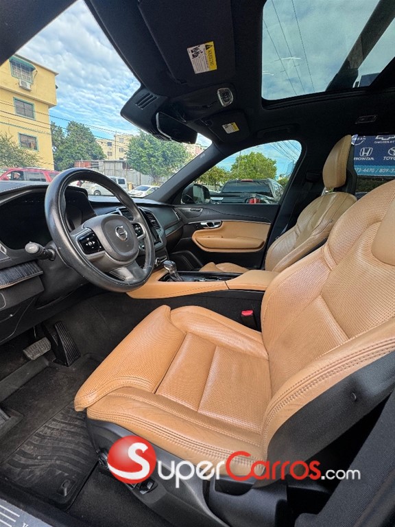 2021 Volvo XC90 Inscription T6 — foto 10 / 12