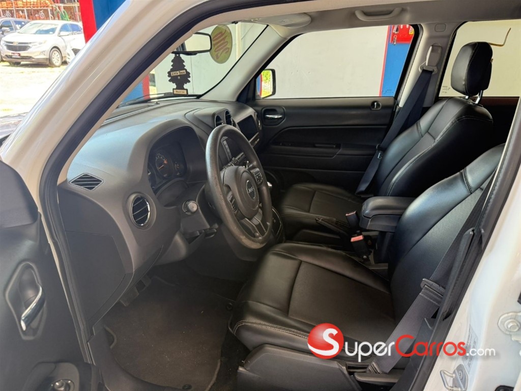 2016 Jeep Patriot Sport — foto 2 / 12