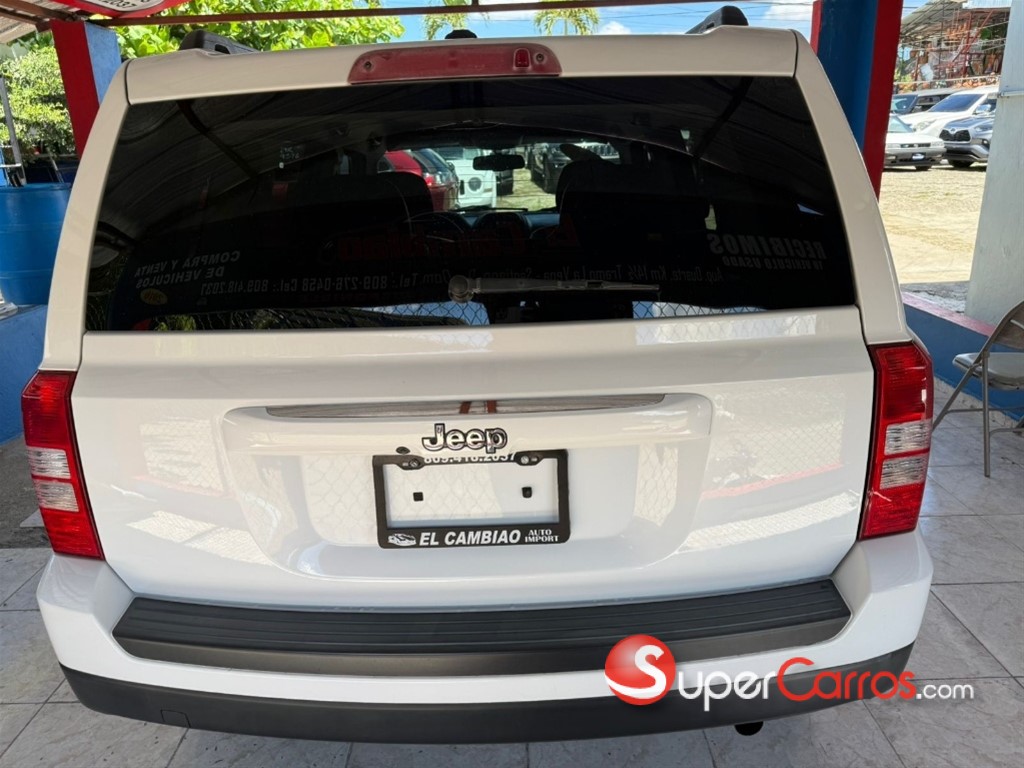 2016 Jeep Patriot Sport — foto 5 / 12