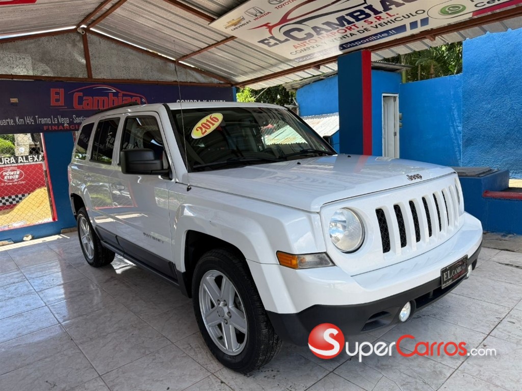 2016 Jeep Patriot Sport — foto 8 / 12