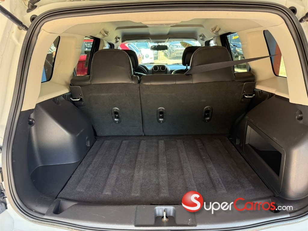 2016 Jeep Patriot Sport — foto 9 / 12