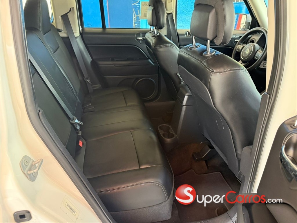 2016 Jeep Patriot Sport — foto 10 / 12
