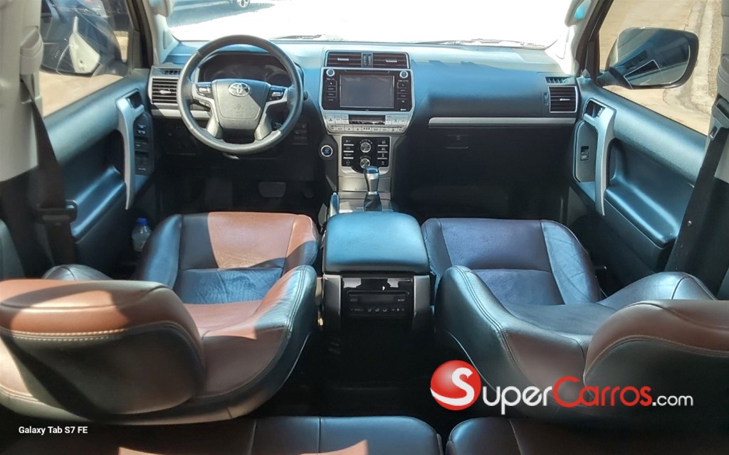 2019 Toyota Land Cruiser Prado VXL — foto 7 / 8