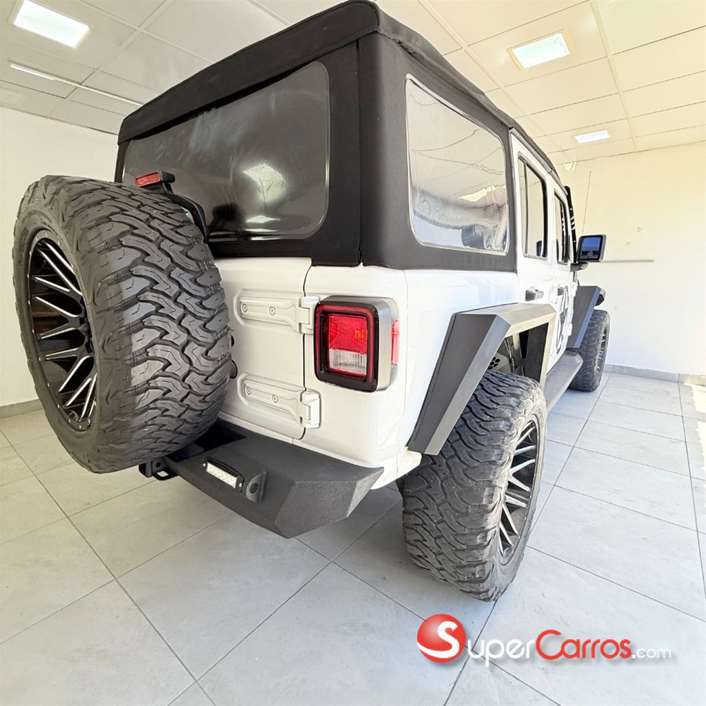 2019 Jeep Wrangler Sahara Unlimited — foto 4 / 10