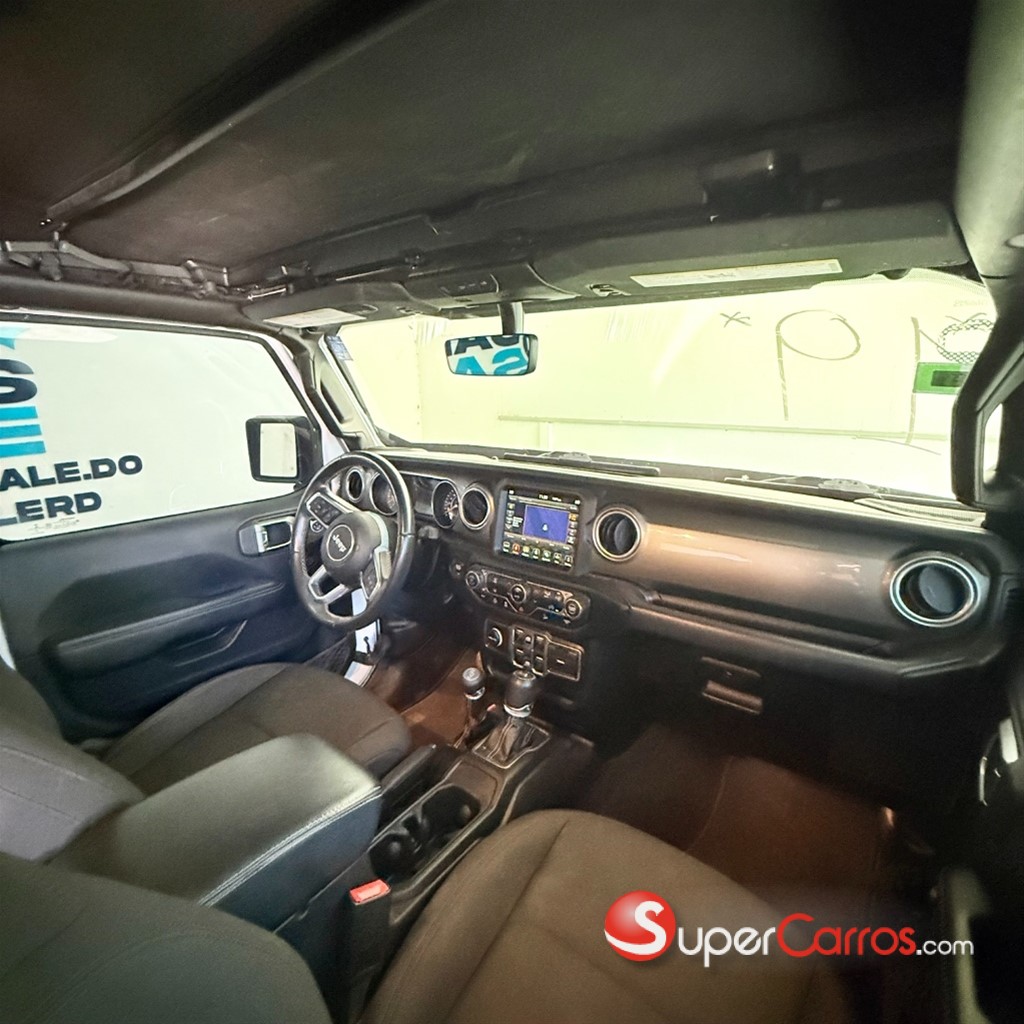 2019 Jeep Wrangler Sahara Unlimited — foto 6 / 10