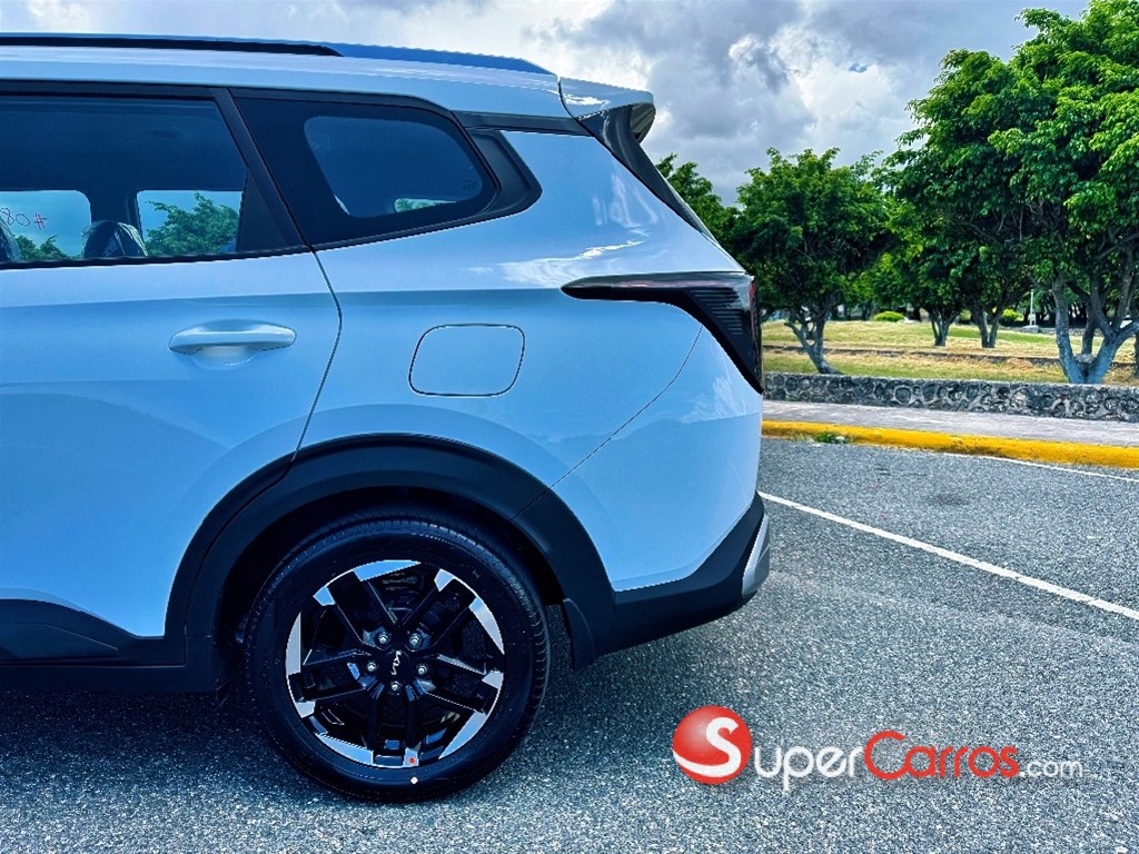 2027 Kia Carens — foto 6 / 12