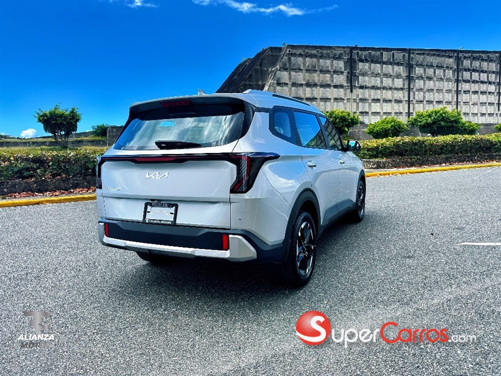 2027 Kia Carens — foto 8 / 12