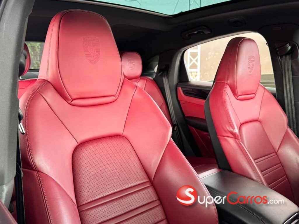2022 Porsche Cayenne Coupe — foto 8 / 12