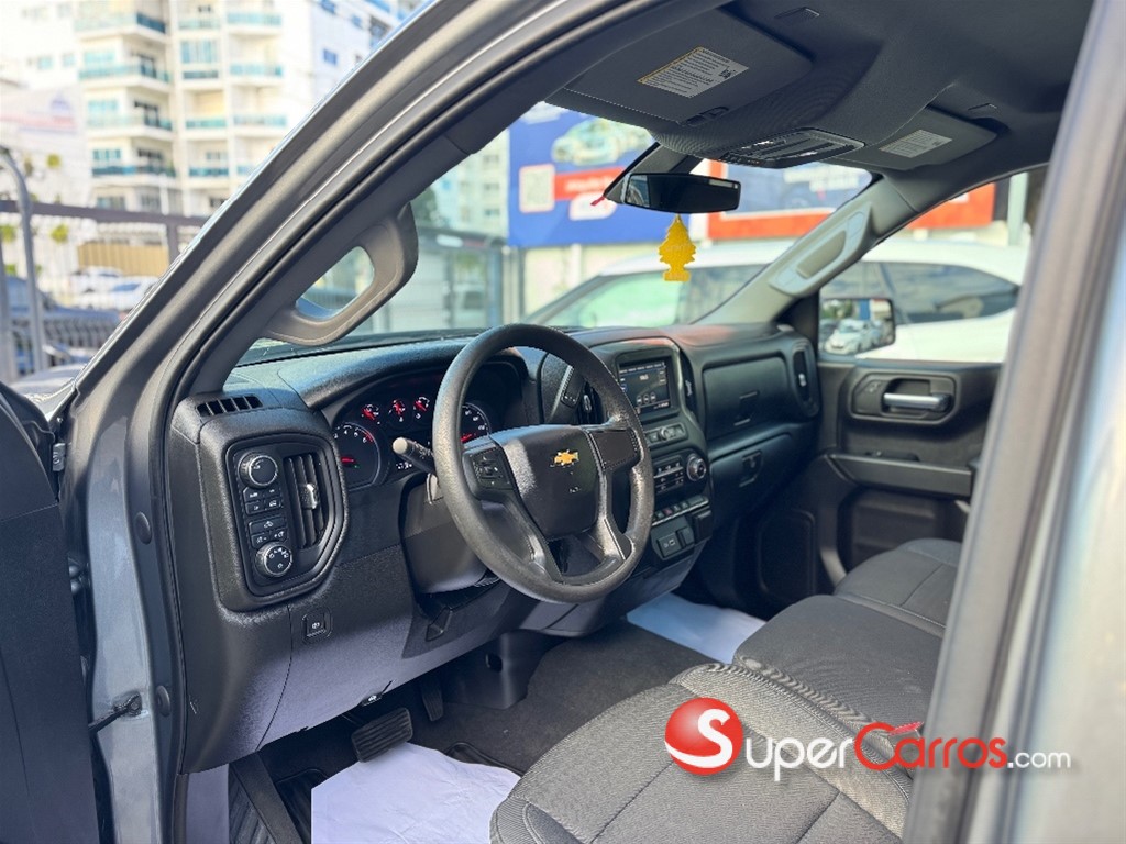 2022 Chevrolet Silverado Custom — foto 7 / 12