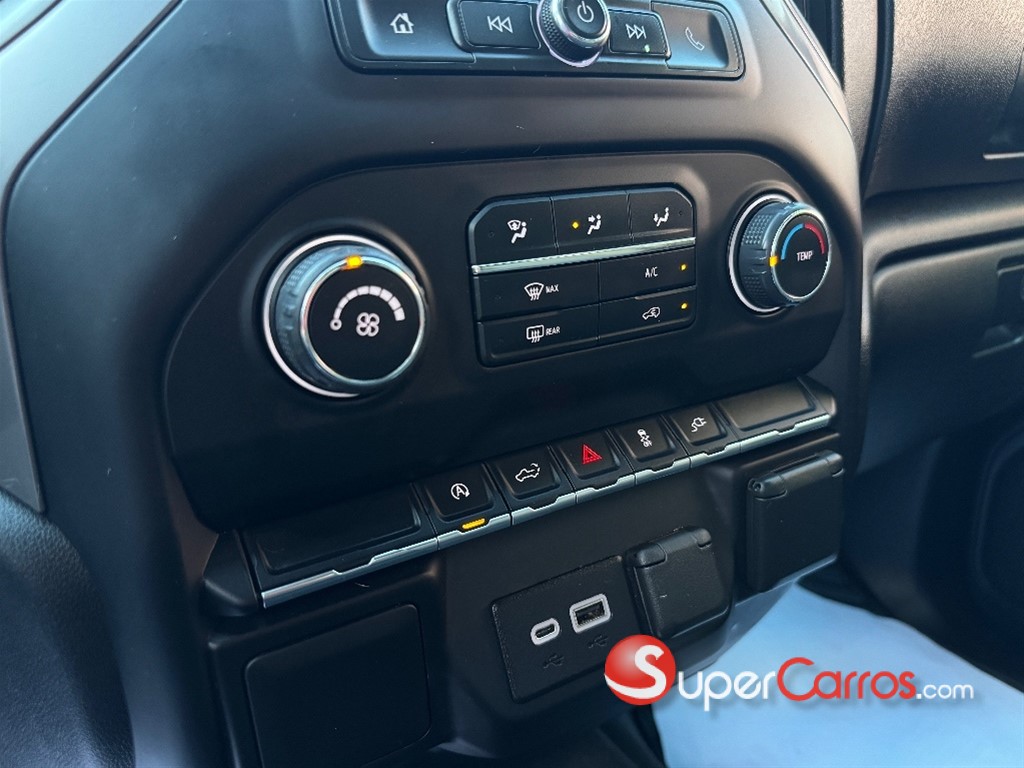 2022 Chevrolet Silverado Custom — foto 12 / 12