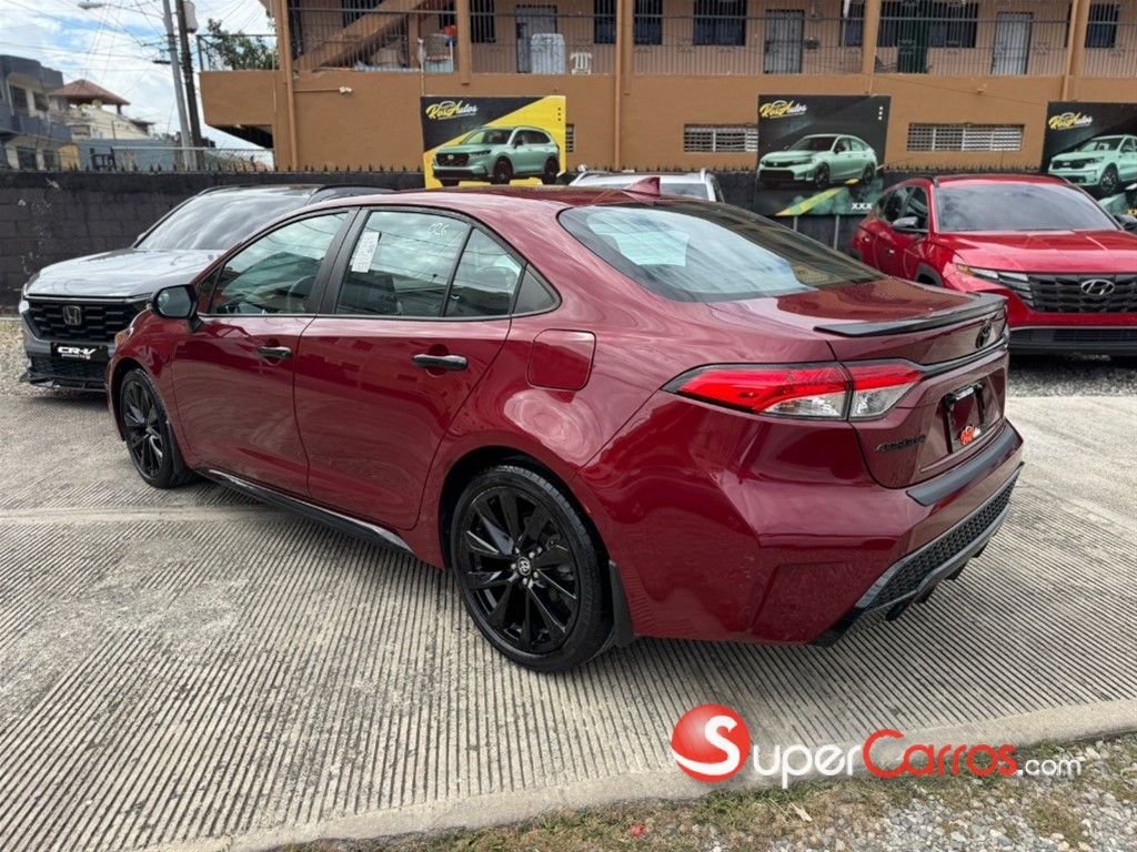 2022 Toyota Corolla SE — foto 4 / 9