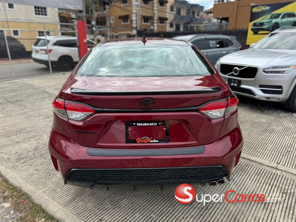 2022 Toyota Corolla SE — foto 5 / 9