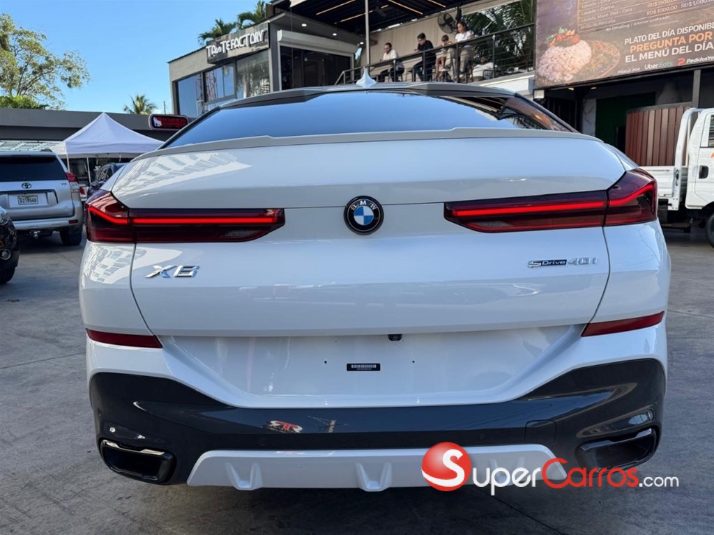 2021 BMW X 6 SDrive40i — foto 8 / 11