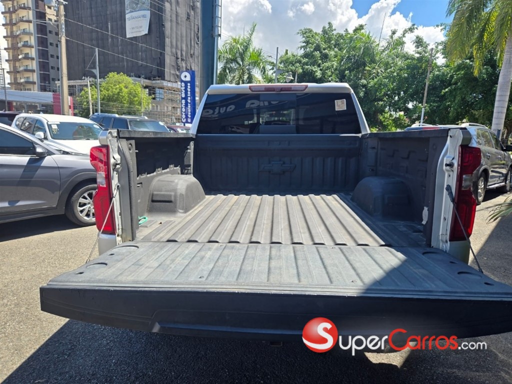 2020 Chevrolet Silverado 1500 RST — foto 9 / 9