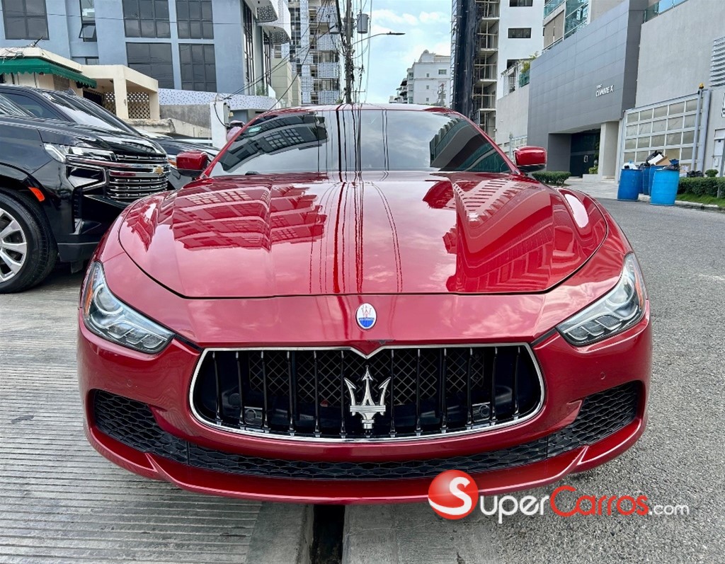 2016 Maserati Ghibli SQ4 — foto 2 / 12