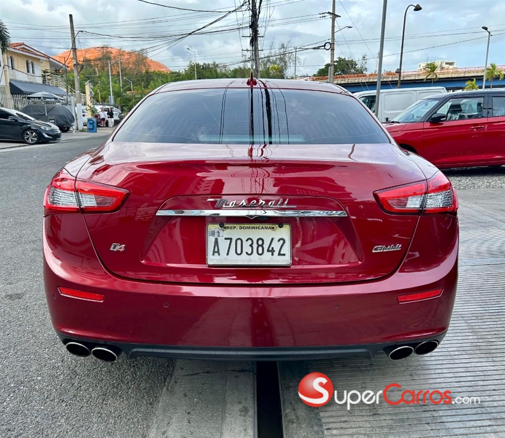 2016 Maserati Ghibli SQ4 — foto 6 / 12