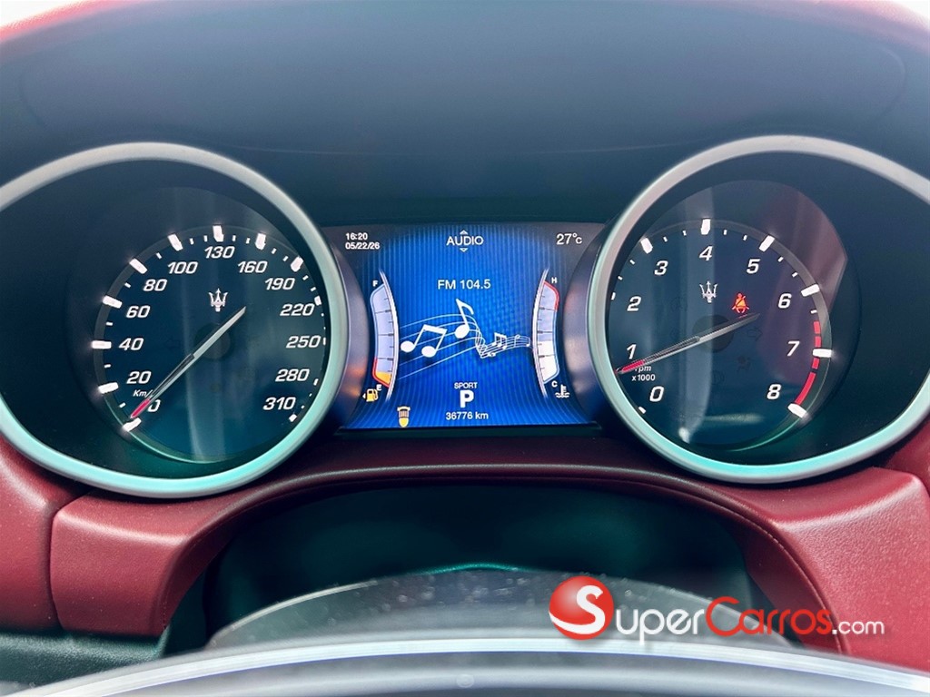 2016 Maserati Ghibli SQ4 — foto 12 / 12