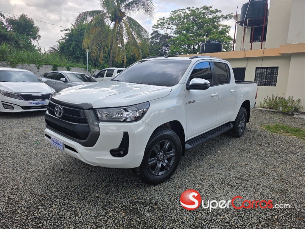 2022 Toyota Hilux 2.4
